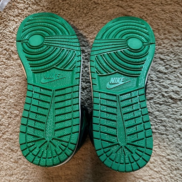 Jordan 1 - Picture 4 of 6